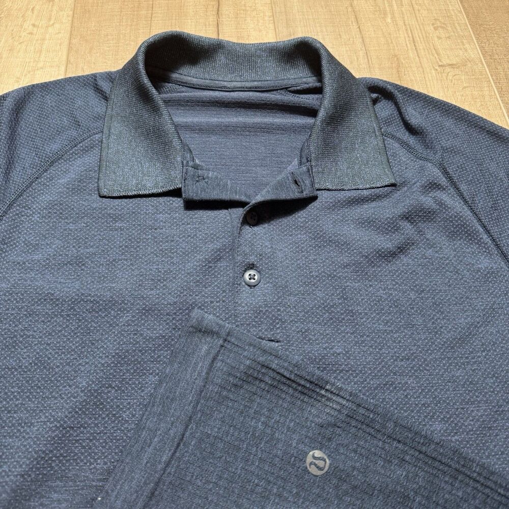lululemon Men’s M Metal Vent Tech Athletic Golf Blue Short Sleeve Polo Shirt
